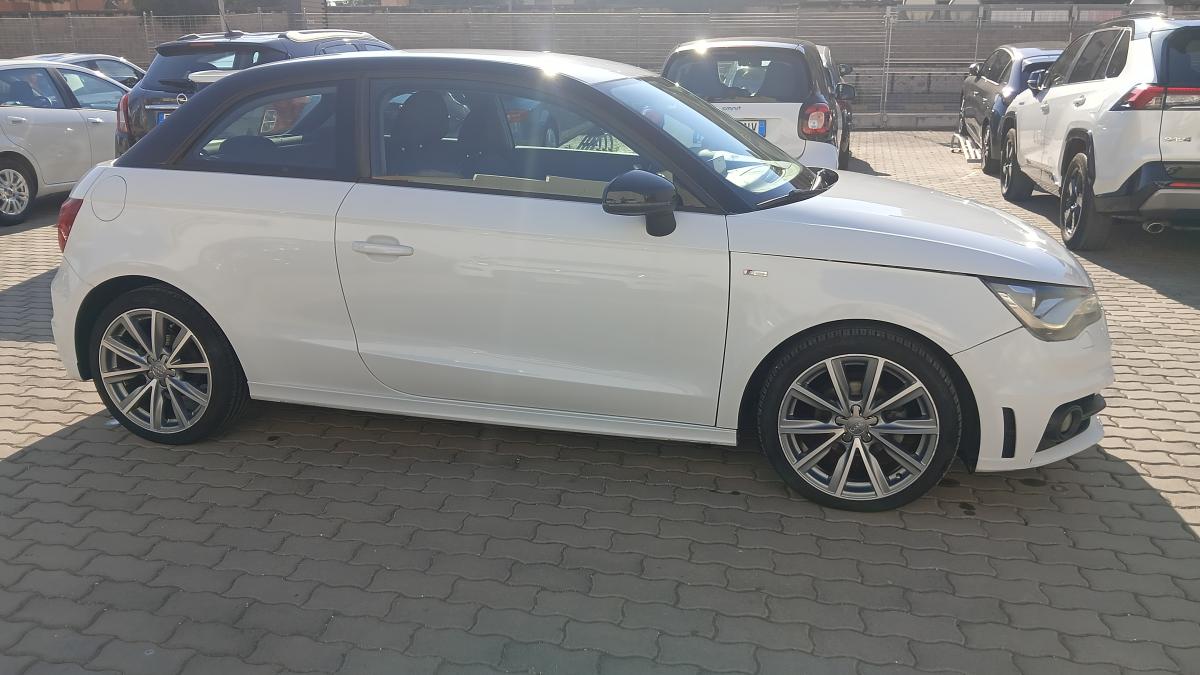 Audi A1 1.6 TDI 90CV SLINE 3P